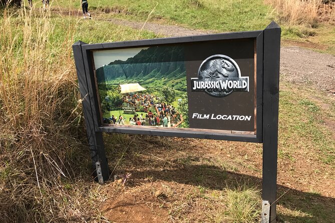 Private One way Transfer Waikiki Hotel and Kualoa Ranch - One way means planning the rest of the day