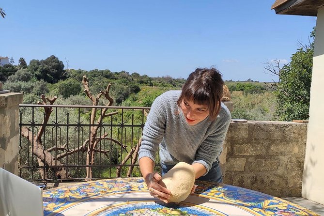 Private Sicilian Vegetarian Cooking Class at a Farmhouse in Noto - Ninety minutes of hands-on Sicilian cooking