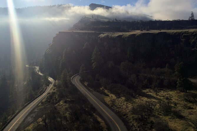 Private Tour at The Hood-Columbia Loop: Timberline, Orchards, and Waterfalls - Crown Point and the return toward Portland