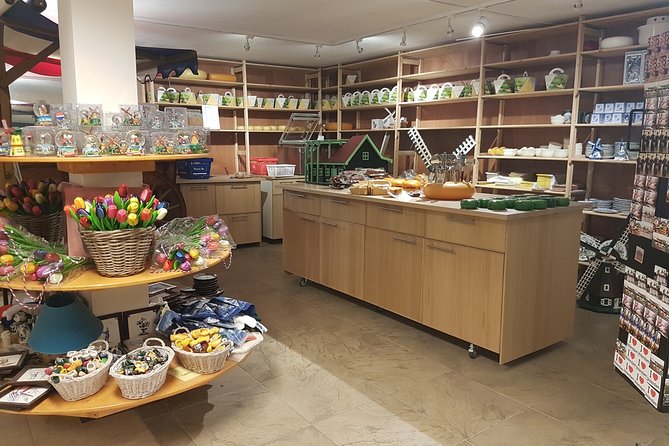 Private Tour of Simonehoeve Cheese Farm and Clog Factory - Who will enjoy this experience most?