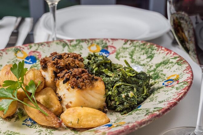 Private Traditional Cooking Class on a Historic Farm near Porto - Why the private format matters