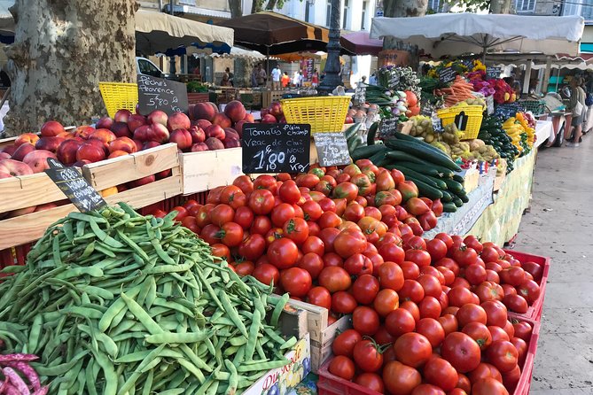 Provençal Farmers market tour - The marché des Prêcheurs: a broader market mix