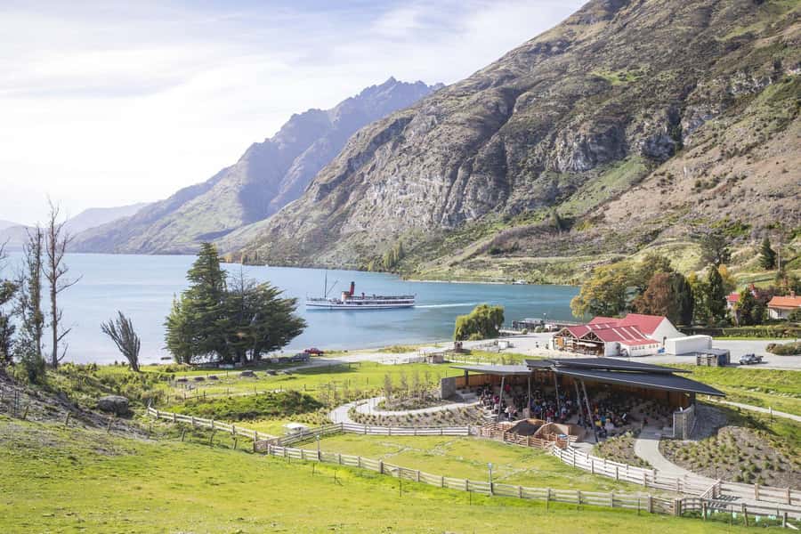 Queenstown: Queenstown Lake Cruise and Walter Peak Farm Tour - Afternoon tea in a rural setting