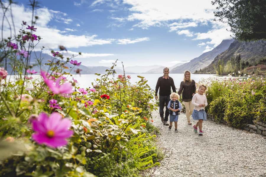 Queenstown: Walter Peak Farm Tour and Lake Cruise - Booking flexibility and timing