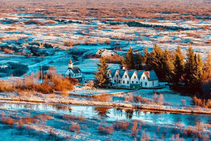 Reykjavik: Golden Circle, Tomato Farm and Kerið Crater Tour - How the nine-hour schedule feels