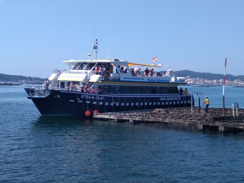 Ría de Arousa: Boat Ride to Mussel Farm with Tasting - The Mussel Tasting and Local Wine