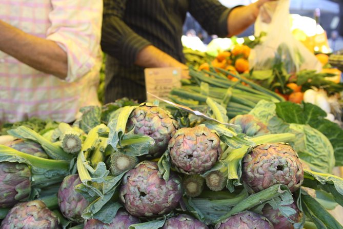 Rome: Small-Group Tasty Food Tour Around Farmers Market - A Roman lunch that keeps you walking