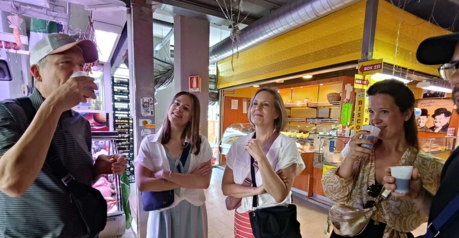 Rome: Vatican Street Food and Wine Tour with Farmers Market - The main limitation: dietary restrictions