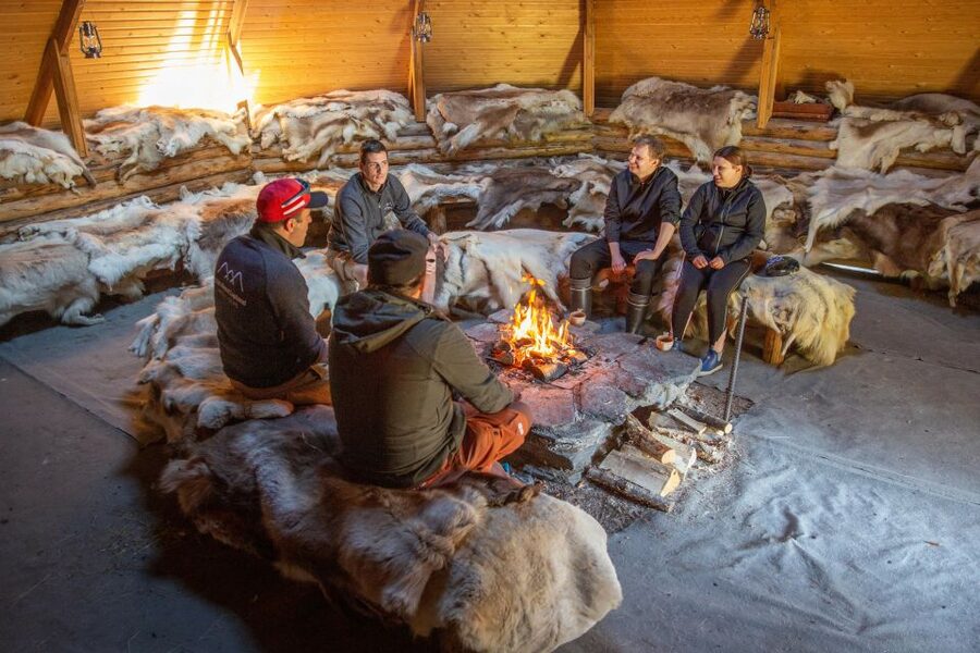 Rovaniemi: Authentic Reindeer Farm & Canoeing - Who will enjoy this four-hour outing