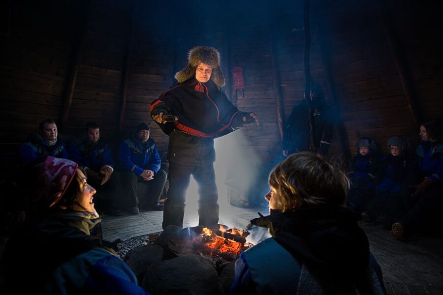 Rovaniemi: Santa’s Village & Snowmobiling to Reindeer Farm - Lunch gives you a warm reset