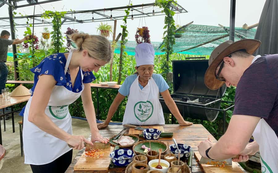 Rural Cycle, Market Tour, Basket Boat & Organic Farm Cooking - The 3 km ride through rice fields and villages