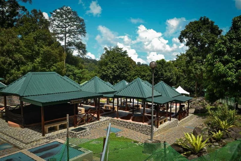 Sabah: Kinabalu Park, Poring Hot Springs & Desa Farm Tour - A long road from Kota Kinabalu into Sabah’s interior