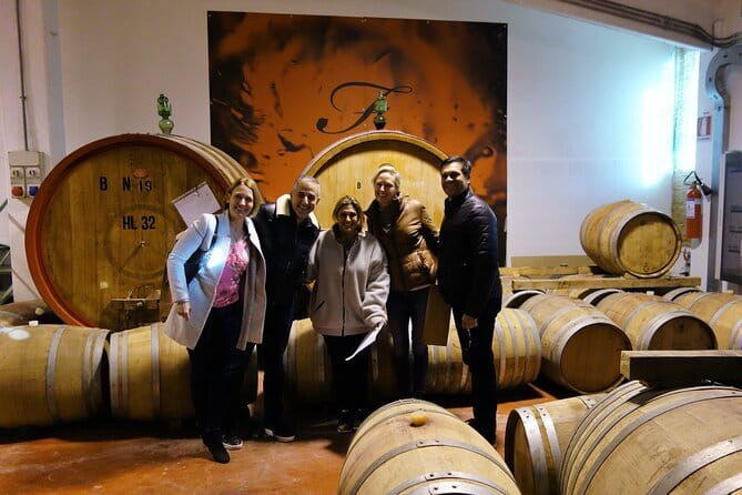 San Gimignano and Vernaccia Wine Tour with Lunch at Farm - What this San Gimignano day is really about