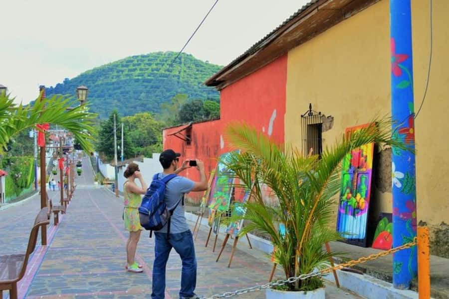 San Salvador: Full Day Ruta de Las Flores and Coffee Farm - Guides who add value