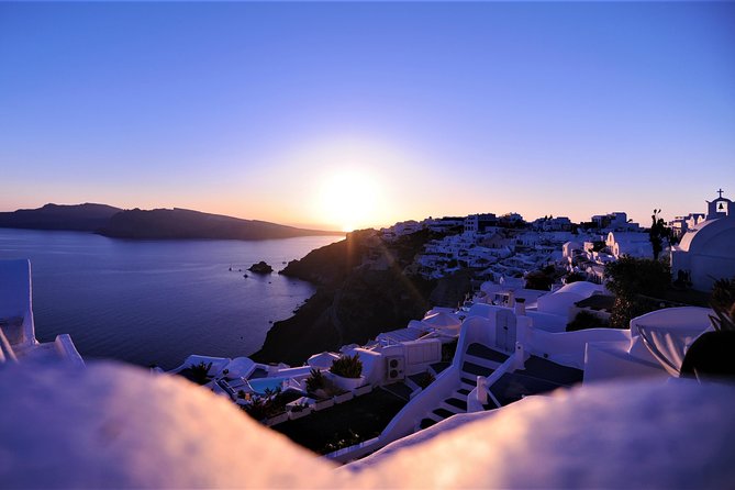 Santorini 5 Hour Private Oia Tour & Lunch/Dinner at a Local Farm - Group size, guide style, and personal touches