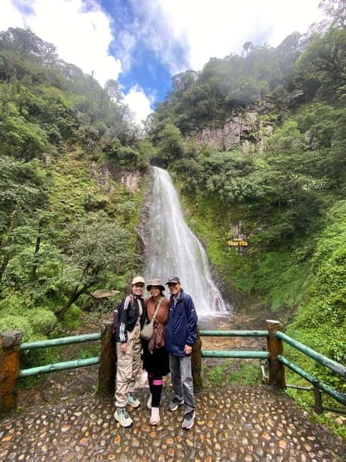 Sapa to Waterfall, Green Tea Farm with motorbike driver - Tan Uyen tea farms and the long ride south