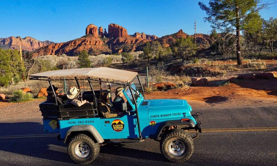 Sedona: Private UFO Night Jeep Tour near Bradshaw Ranch - Night vision goggles and the limits of your eyes