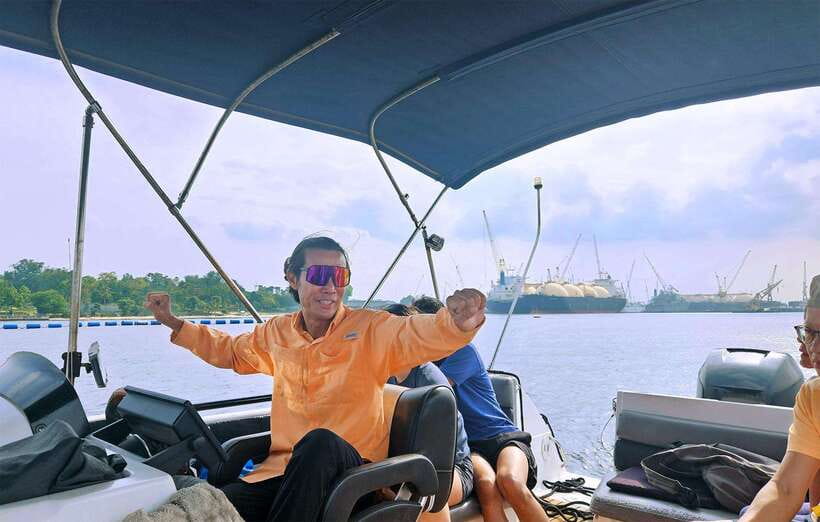 Singapore: Guided Boat Tour and Kelong Fish Farm Visit - What the $225 price really covers