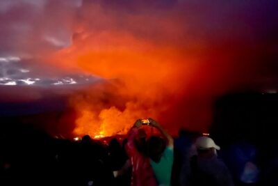 Small-Group Big Island Tour: Hawaii Volcanoes National Park and Kona Coffee Farm