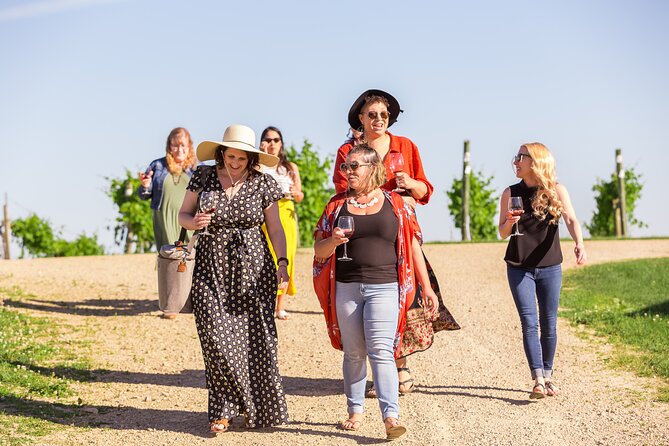Small-Group Vineyard and Orchard Tour with Wine Tasting in Muscoda - The orchard adds more than scenery