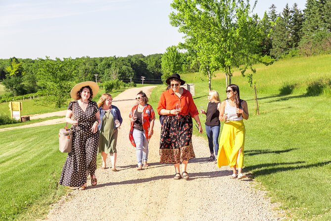 Small-Group Vineyard and Orchard Tour with Wine Tasting in Muscoda - Should you book the Wild Hills Winery tour?