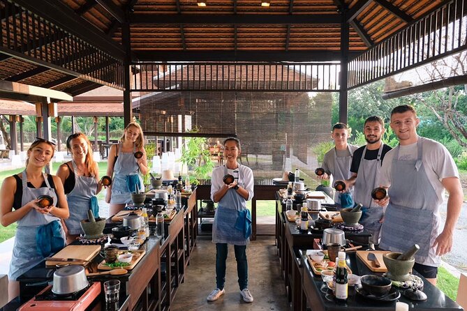 Sunset Thai Cooking with Grandma - Farm & Evening Feast - What the Food and Drinks Are Like