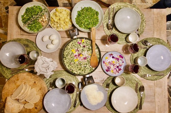 Sustainable Farm Tour & Northern Italian Cooking Class in Asti - A farm visit that begins with what is growing