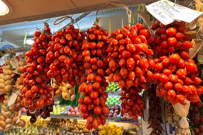 Tasty Trionfale Farmers Market Food Tour and Local Wines Tasting - Prati: a brief look at an elegant Roman district