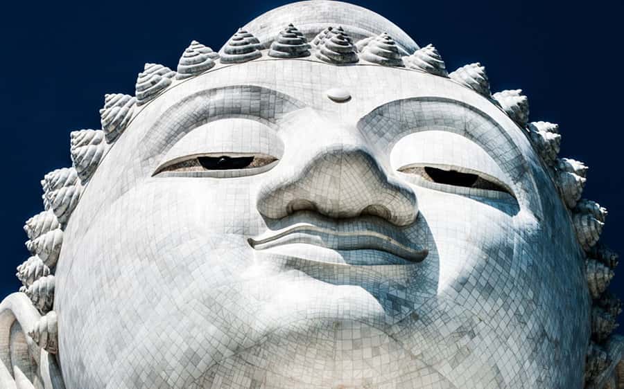 Temple and Jungle Trekking tour with Lunch at Farm-to-Table - Offering merit at Wat Luang Phu Supa