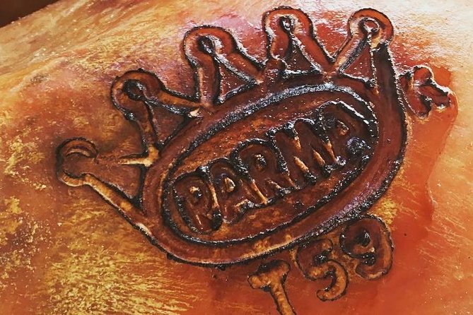 Tour Parmigiano Reggiano dairy and Parma ham - The guides and the feel of the experience