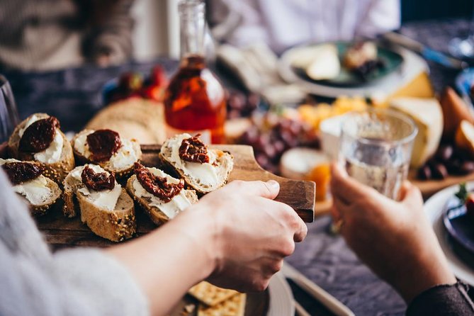 Traditional Farmhouse Cooking Experience in Lucca with Lunch or Dinner - What makes the setting special, and what it does not promise