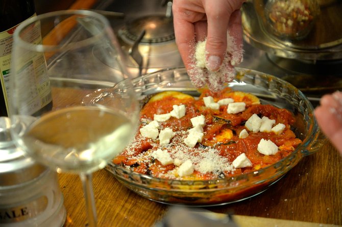 Traditional Farmhouse Cooking Experience in Lucca with Lunch or Dinner - Booking tips and timing