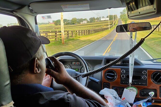 Unique Horse Farm Tours with Insider Access to Private Farms - A closer look at Kentucky’s horse business