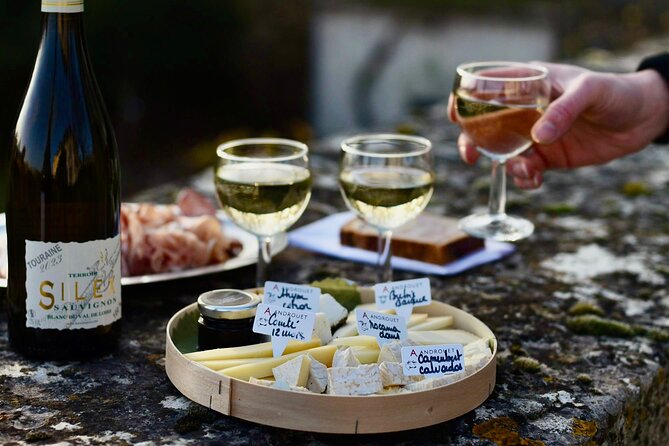 Versailles: Farmers Market & Royal Vegetable Garden Food Tour - Five things to know before you book