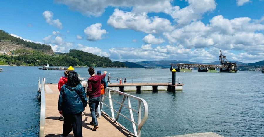 Vigo: Bay of San Simón Mussel Farming Tour - Seeing 800 mussel rafts from the water