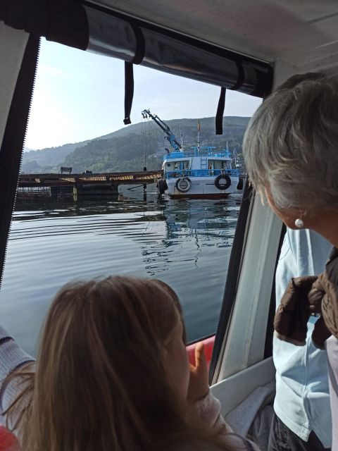 Vigo: Bay of San Simón Mussel Farming Tour - What the $353 group price really means
