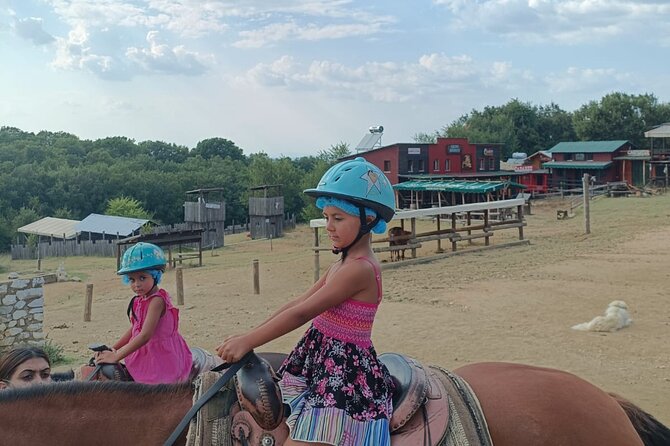 Visit a Farm and Horseback Riding in Nature - A closer look at the three-hour timing