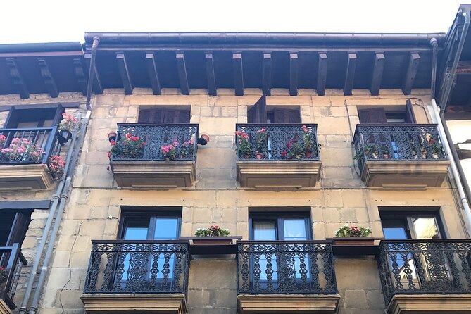 Visit San Sebastian and a Family Cheese Farm with Tasting (From Bilbao) - Who gets the most from this experience