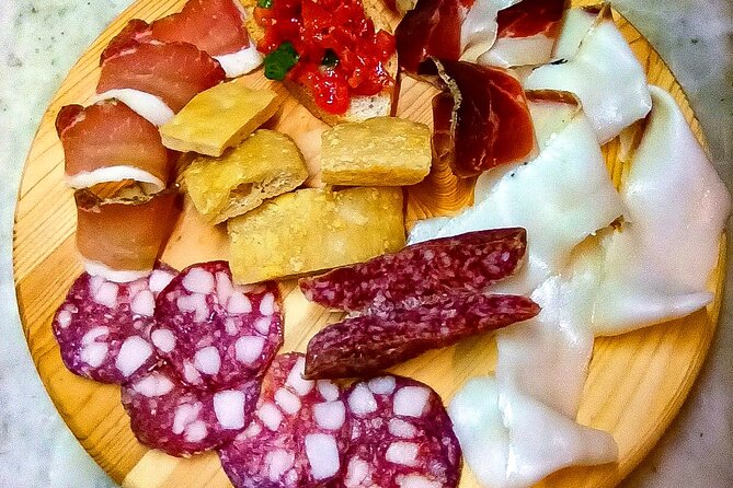 Visit to the Cinta Senese farm in Montepulciano - Why the $54.31 price can be good value