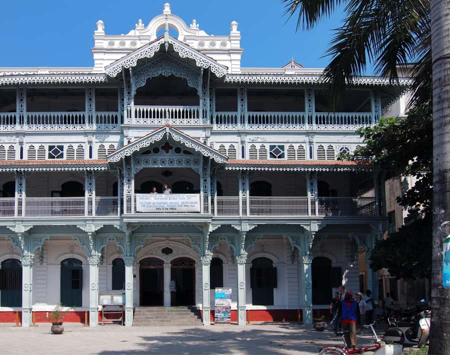 Zanzibar: Stone Town City Tour and Spice Farm with Lunch - Guide quality can make or break the experience