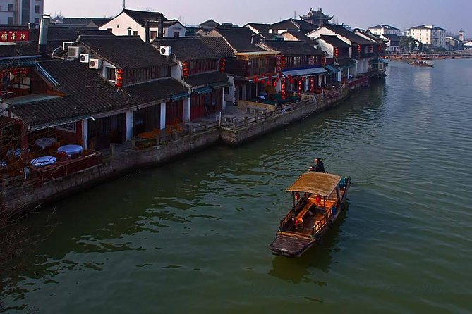 Zhujiajiao Water Town Private Tour with Local Farm Visit and Fruit Picking - Walking the old lanes of Zhujiajiao