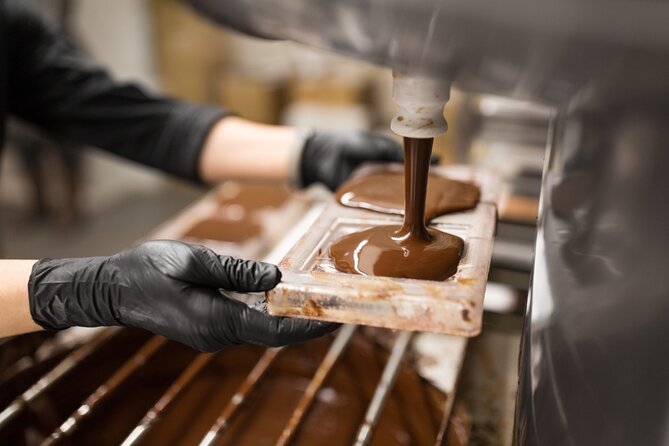 Zurich: Chocolarium and Appenzeller Schaukäserei Tour - Chocolate, cheese, and Swiss village scenery in one day